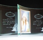 フォトフレームH.1 <br>
デザインDPH-20<br>
ご両親へ記念品に
<br>
<br>
<br>