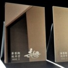 持込みの普通の手<br>鏡でも名入れする<br>と他には無い特別<br>な鏡にGアップ!<br>
<a href="https://www.kobo-abe.com/mochikomihin" ><strong>持込み品の彫刻</strong></a>へ
</br>
</br>