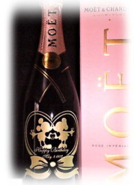 モエシャンドンロゼ<br>
持ち込みデザイン<br>スワロフスキー埋込<br>誕生日祝いに